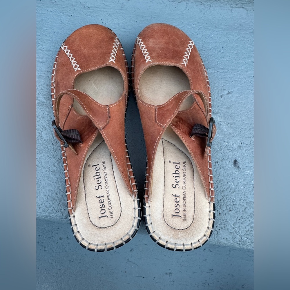 Josef Seibel Slip-on Buckle Closed Toe Brown Leather Size US8/EU39